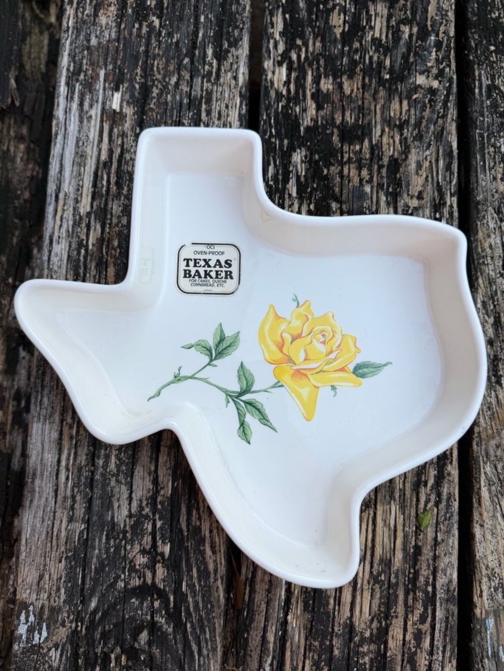 Vintage OCI Yellow Rose of Texas Oven-Proof Texas-Shaped Ceramic Texas Baker F5